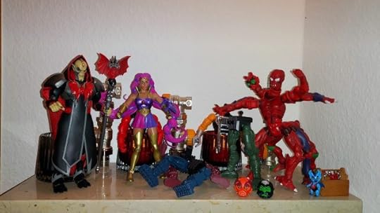 Modulok shows off the dissassembled Multi-Bot to Hordak, Entrapta and Imp.