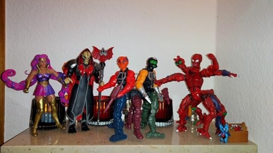 Modulok presents the assembled Multi-Bot to Hordak