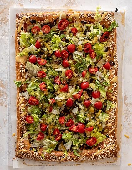 cheeseburger puff pastry pizza