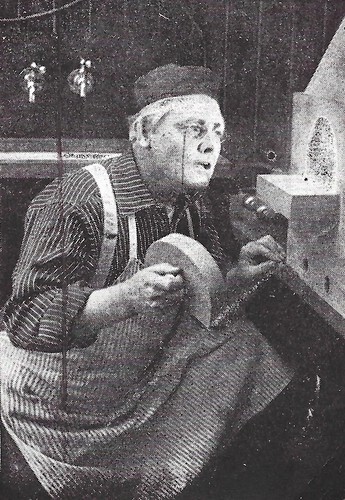 The Secret of the Submarine (1916)