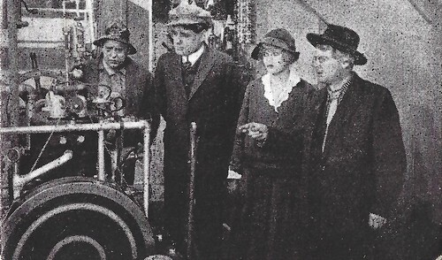 The Secret of the Submarine (1916)