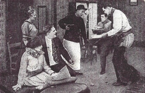 The Secret of the Submarine (1916)