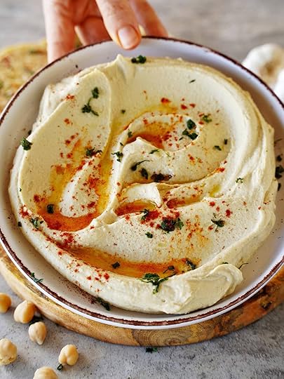 close-up best homemade hummus