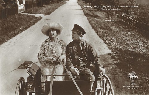 Jenny Hasselquist and Lars Hanson in De landsflyktige (1921)