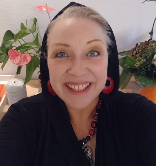 Tirza Schaefer, wearing a necklace by Gayvenda Kessler, Texan award-winning spiritual artist, RIP