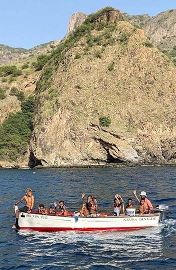 Saturday in Pau Bay