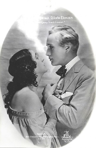 Tora Teje and Gösta Ekman in Familjens traditloner 1920)
