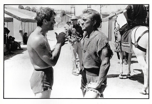 Tony Curtis and Kirk Douglas at the set of Spartacus (1960)
