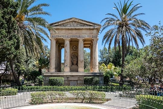 Valletta walking tour: Lower Barrakka Gardens