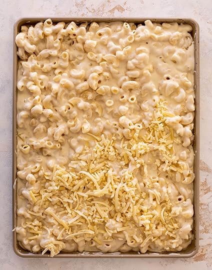 sheet pan mac and cheese