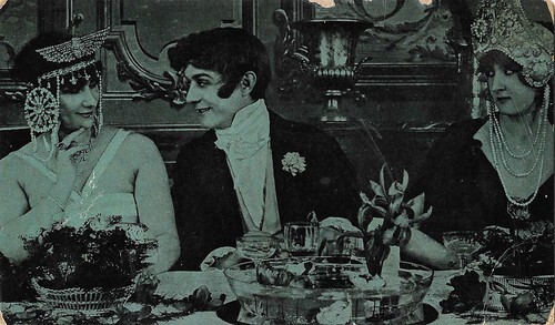 Têtes de femmes, femmes de tête (1916)