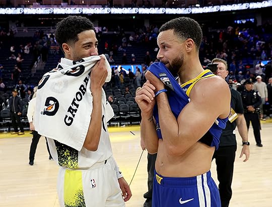 Golden State Warriors’ Stephen Curry #30 talks with Indiana Pacers’...