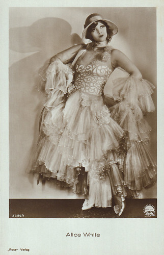 Alice White in Gentlemen Prefer Blondes (1928)