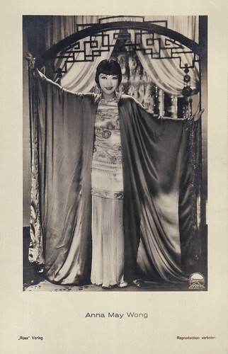 Anna May Wong in Daughter of the Dragon (1931)
