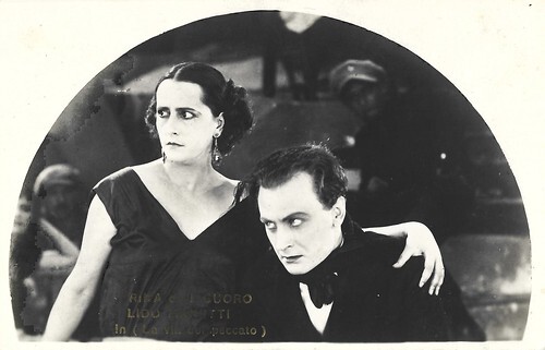Rina De Liguoro and Lido Manetti in La via del peccato (1925)