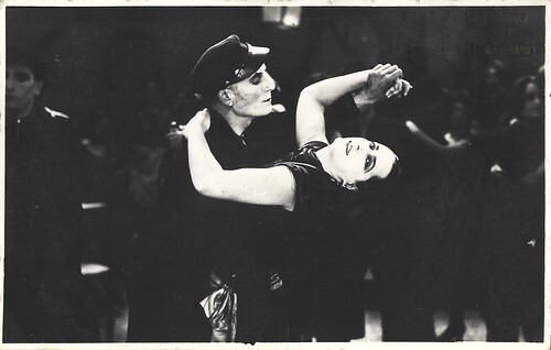 Rina De Liguoro and Emilio Ghione in La via del peccato (1925)