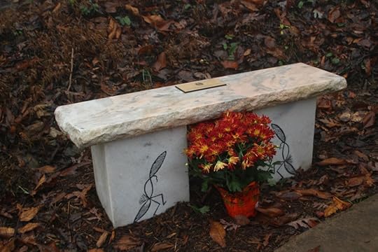 A Steve Stone bench with its DAR commemorative plaque.