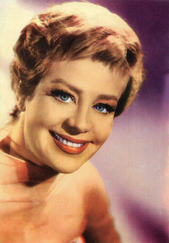 Hildegard Knef in Subway in the Sky (1959)