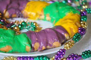 Mardi Gras king cake is super easy king cake recipe