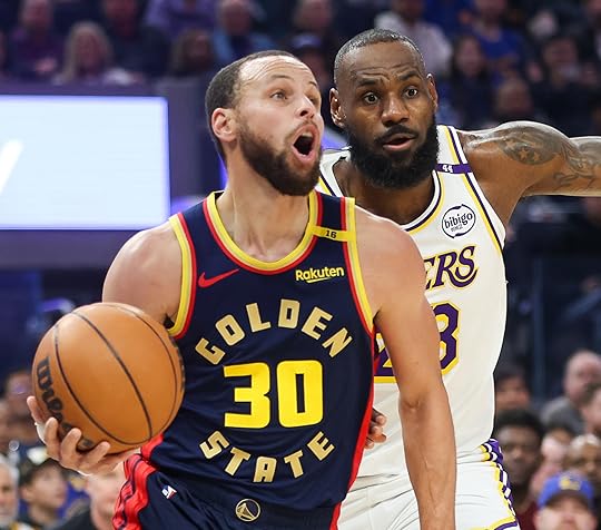 Golden State Warriors’ Stephen Curry drives against Los Angeles Lakers’...