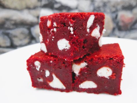 Bready or Not Original: Red Velvet Brownies in Two Sizes 