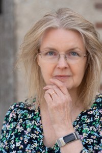 headshot of Lorna Fergusson