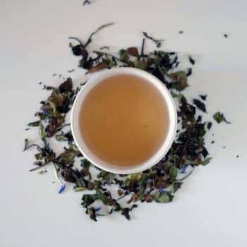 Premium witte theeblend met bloemen Rose Quartz AMBAR - Thee.be