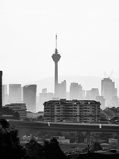 Hitam Putih Kuala Lumpur