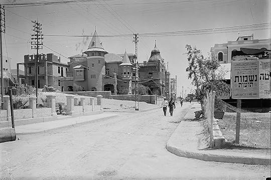 Nahalat Binyamin Street in 1936, Tel- Aviv, via goodfreephotos.com