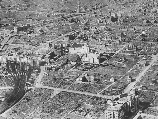 Osaka, Japan, after the 13 March 1945 US B-29 air raid (public domain via Wikipedia)