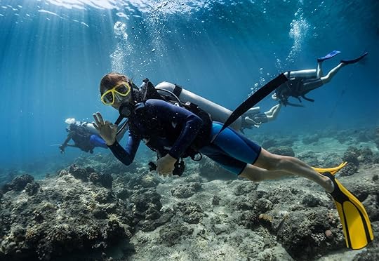drift diver giving the ok signal