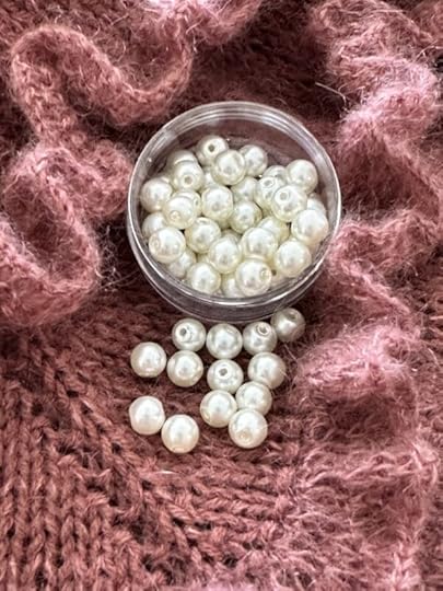 Pearls & Ruffles