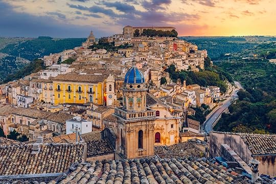View of Ragusa (Ragusa Ibla), UNESCO heritage town on Italian island of Sicily. View of the city in Ragusa Ibla, Province of Ragusa, Val di Noto, Sicily, Italy