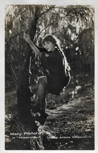 Mary Pickford in Sparrows (1926)