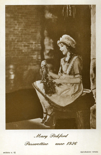 Mary Pickford in Sparrows (1926)