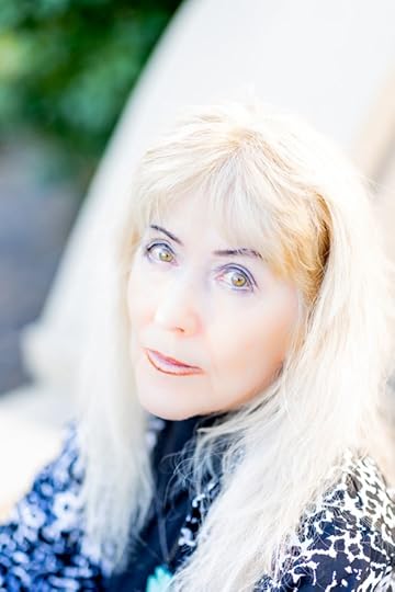 Author and Poet, Lindsey Martin Bowen