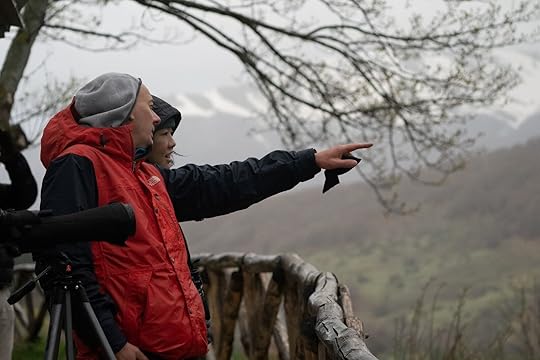 two tour members in the italian apennines