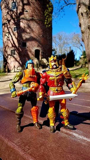 Masters of the Universe Masterverse Man-at-Arms and King Randor in front of Stickhausen Castle
