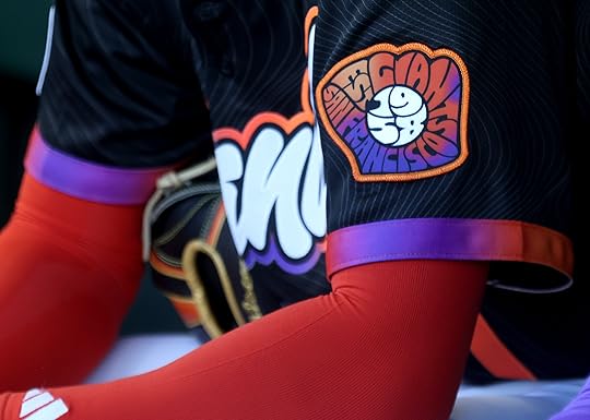 San Francisco Giants’ Jung Hoo Lee #51 wears the new...