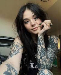 California and Tattoos Girls | #tattoo #girl #girlwithtattoos | Instagram