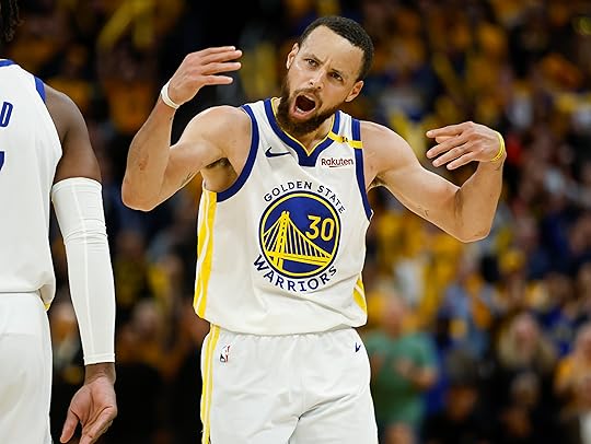 Golden State Warriors’ Stephen Curry (30) celebrates against the Memphis...