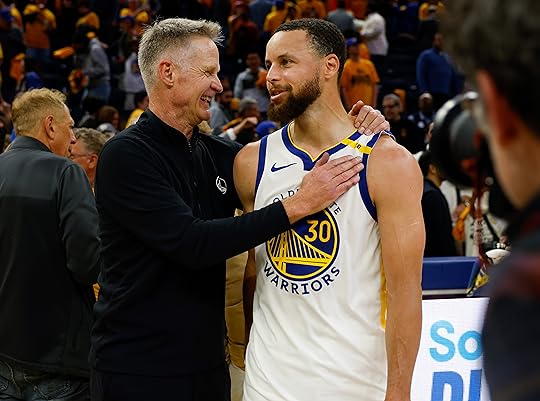 Golden State Warriors head coach Steve Kerr talks with Golden...
