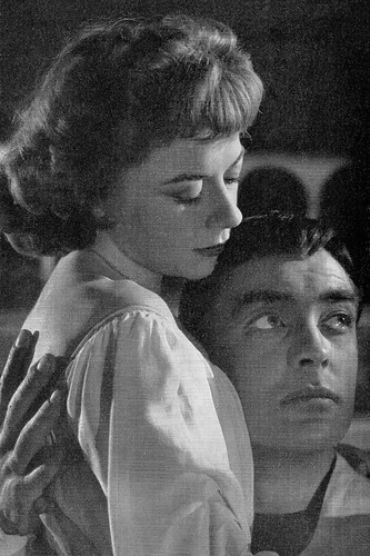 Richard Johnson and Dorothy Tutin in Romeo and Julia (1958)