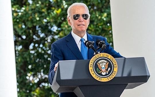 Joe Biden delivers virtual remarks before signing H.R. 7352 and H.R. 7334, bipartisan bills addressing fraud committed under COVID-19 small business relief programs, Friday, Aug. 5, 2022, on the Blue Room Balcony of the White House. (Official White House photo by Erin Scott)