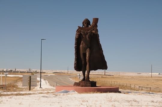 Greeting and the Gift Statues