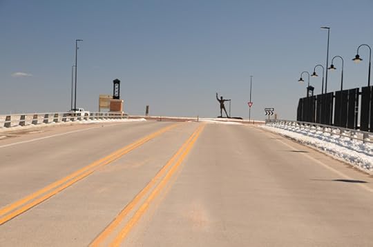 Greeting and Gift statues