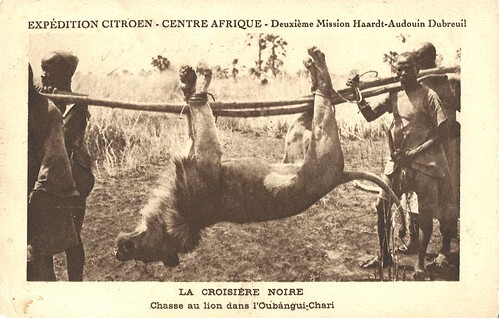 La croisière noire. Lion hunt in Ubangi-Shari