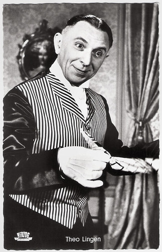 Theo Lingen in Opernball (1956)