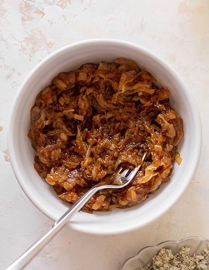 lettuce wrap burgers with caramelized onions