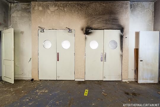 Doors, Berry Theatre Fort Worth Texas